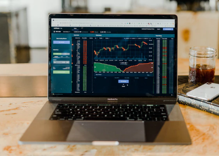 Real-time Data, Alerts, & News