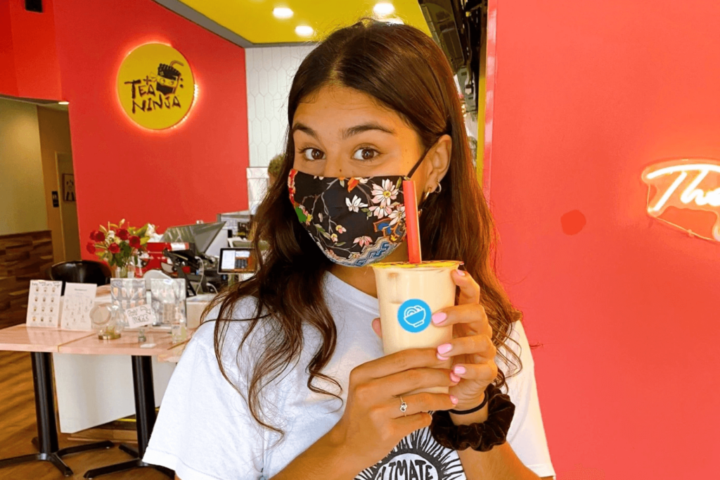 Snackpass takeout order of a girl